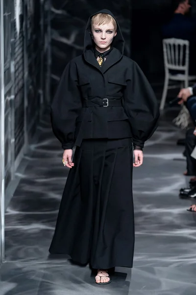 Look 2